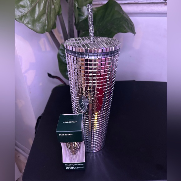 New Starbucks 2023 Silver Mirror Grid 24oz Tumbler w/ matching keychain/ornament - Picture 2 of 4
